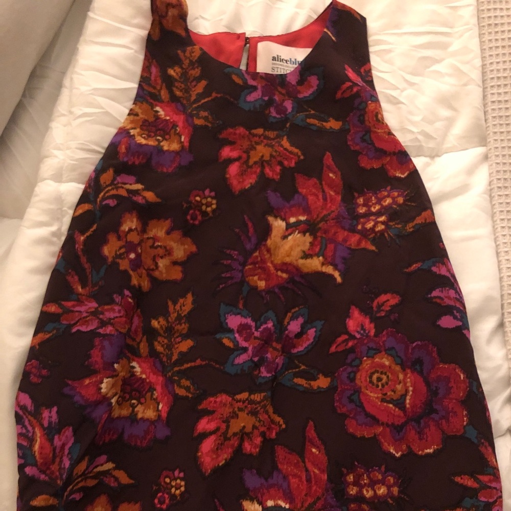 Sleeveless silk blouse NWT